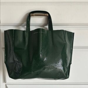 Ampersand As Aphostrophe Green Patent Leather Tote Bag